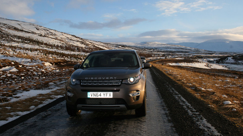 Illustration for article titled 2015 Land Rover Discovery Sport: Do They Have Soccer Practice On Hoth?